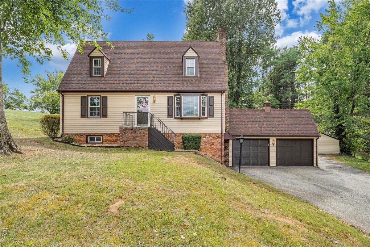 1043 Glebe Road Daleville, VA 24083 - Photo 1 of 56 01-MIB05361-R5