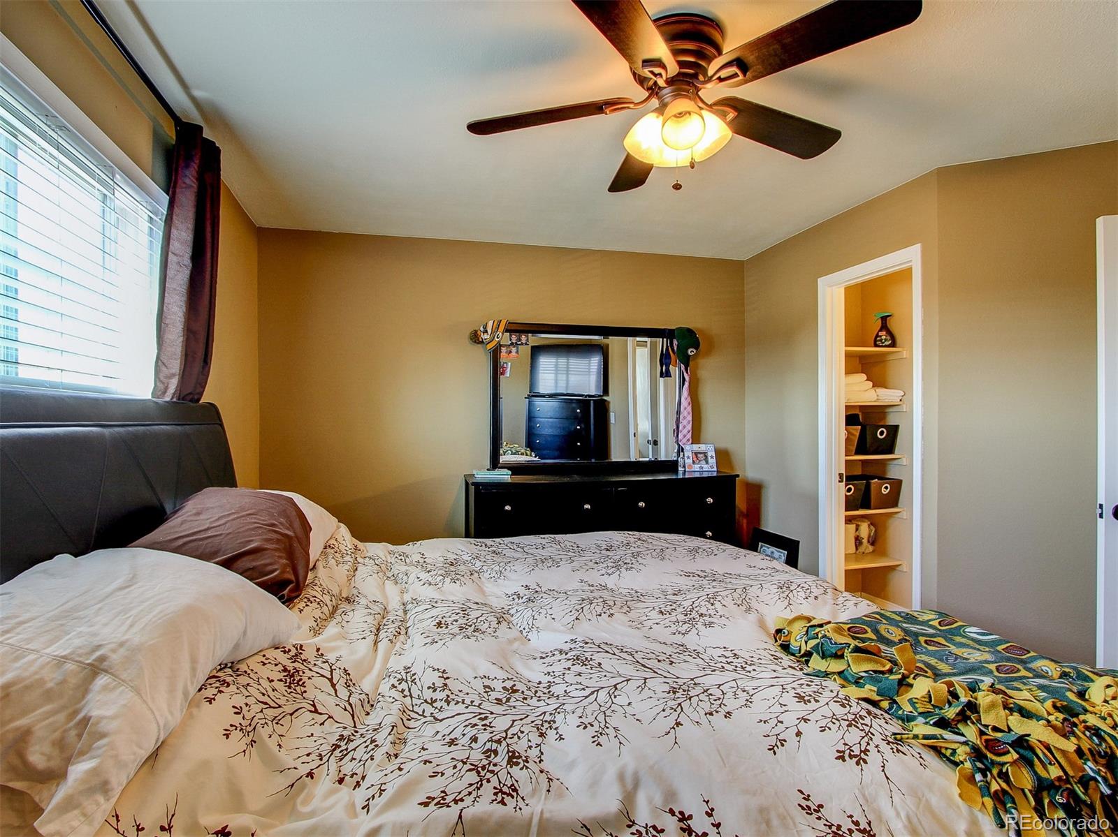 566 James Street Highlands Ranch, CO 80126 - Photo 12 of 17 Gallery Image 12