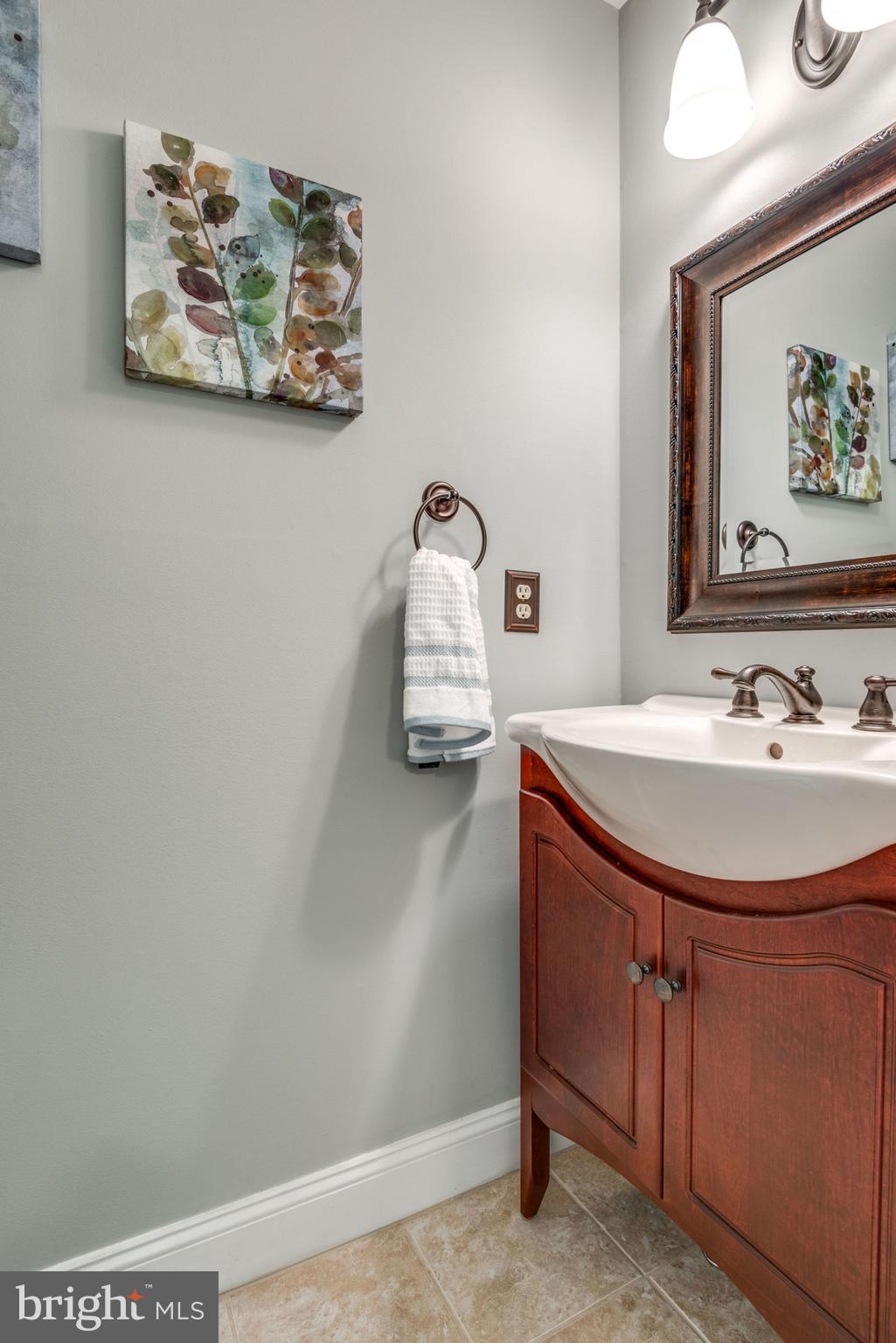 834 Potomac Ridge Court Sterling, VA 20164 - Photo 11 of 45 Gallery Image 11
