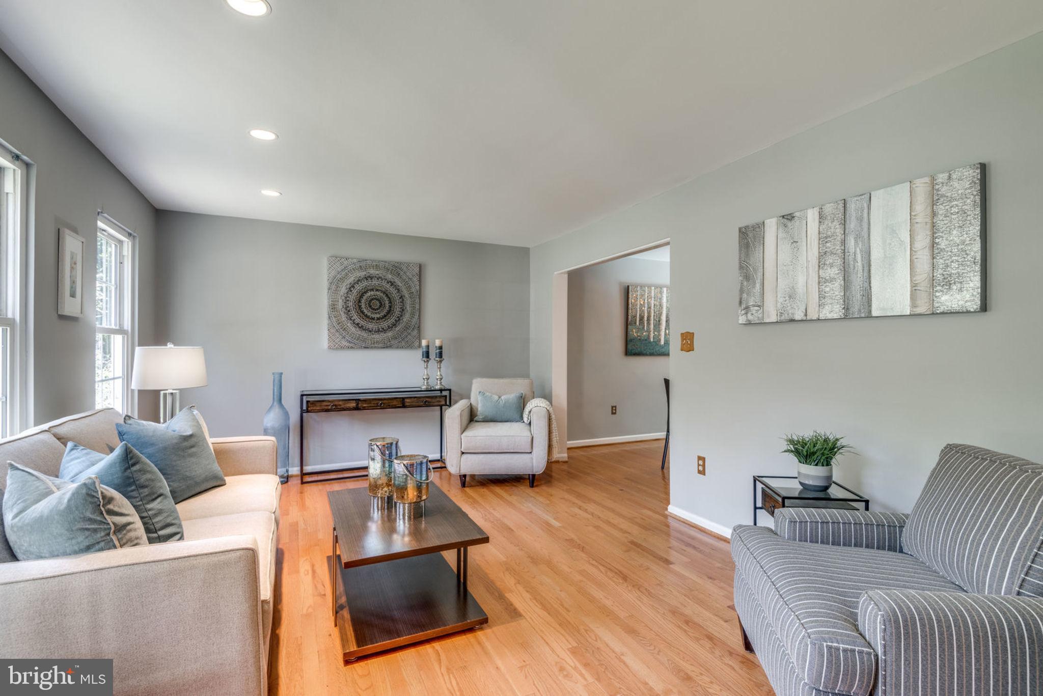 834 Potomac Ridge Court Sterling, VA 20164 - Photo 12 of 45 Gallery Image 12