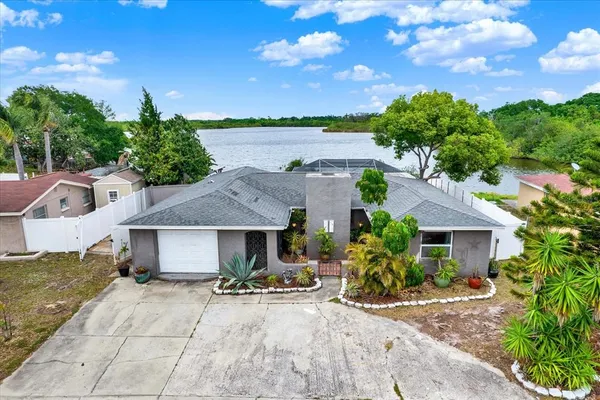 $275,000 | 3931 Holiday Lake Drive, Holiday, FL 34691