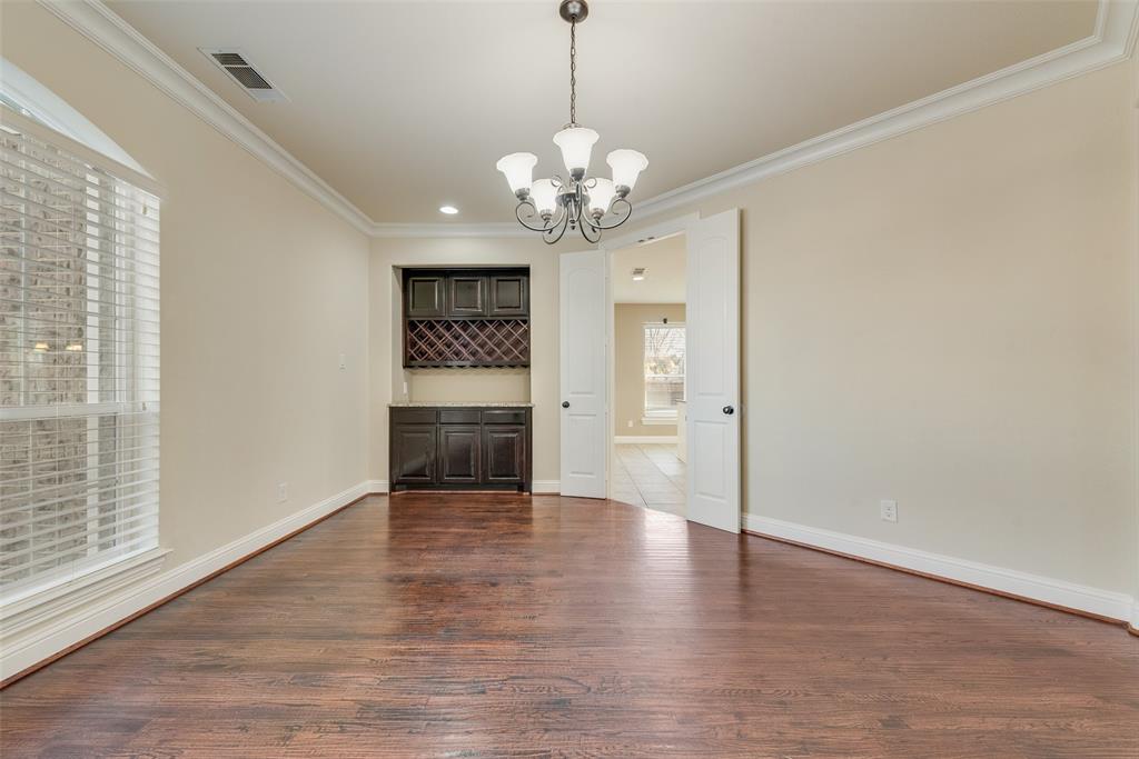 943 Abbott Lane Allen, TX 75013 - Photo 8 of 40