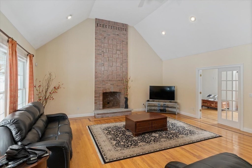 69 Aspen Road Sharon, MA 02067 - Photo 12 of 39