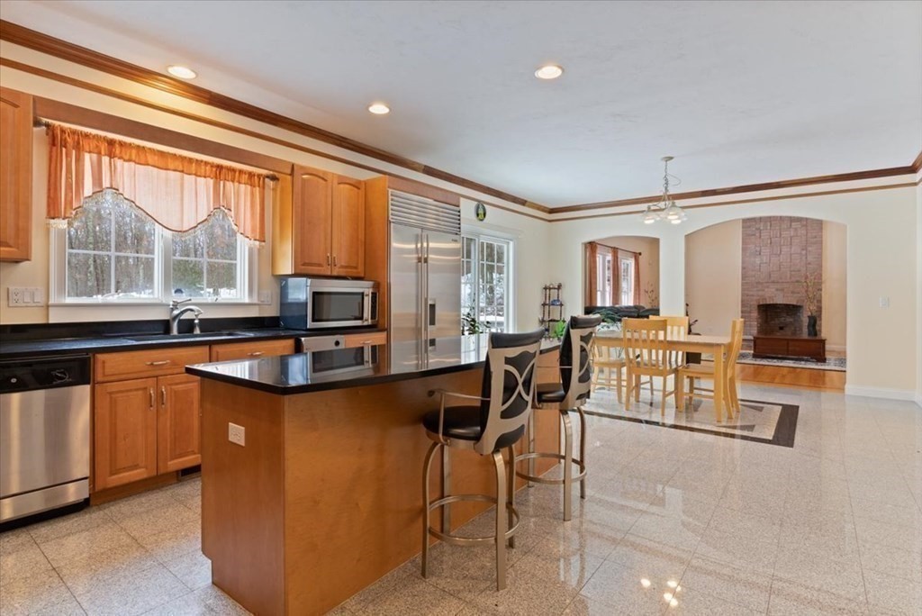 69 Aspen Road Sharon, MA 02067 - Photo 15 of 39