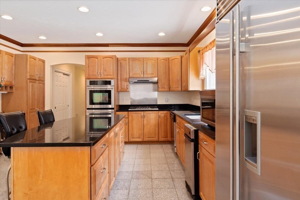 69 Aspen Road Sharon, MA 02067 - Photo 17 of 39