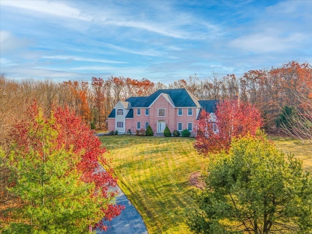 69 Aspen Road Sharon, MA 02067 - Photo 2 of 39