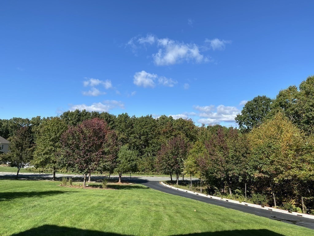 69 Aspen Road Sharon, MA 02067 - Photo 4 of 39