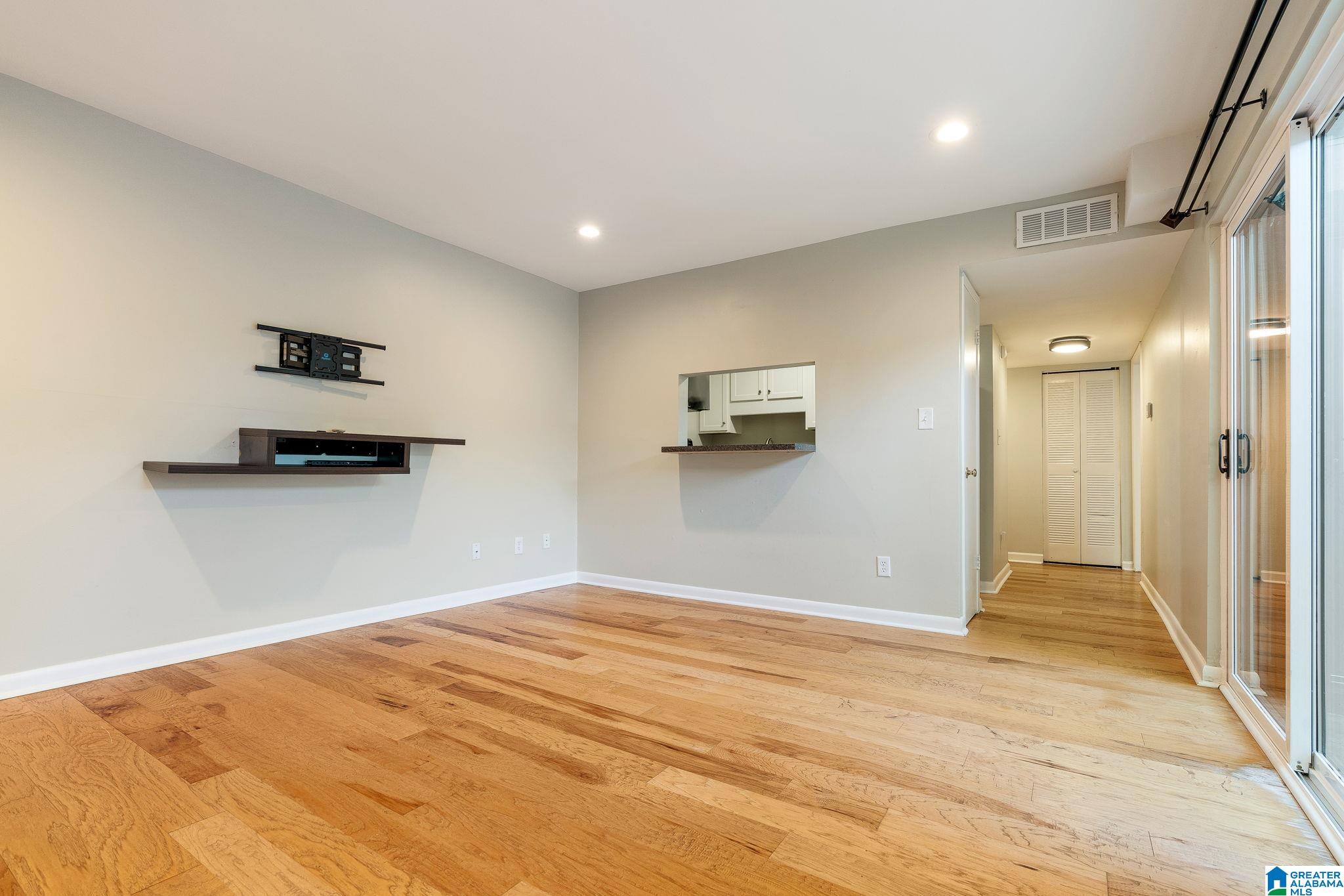3350 Altamont Road South, Unit A8 Birmingham, AL 35205 - Photo 6 of 25