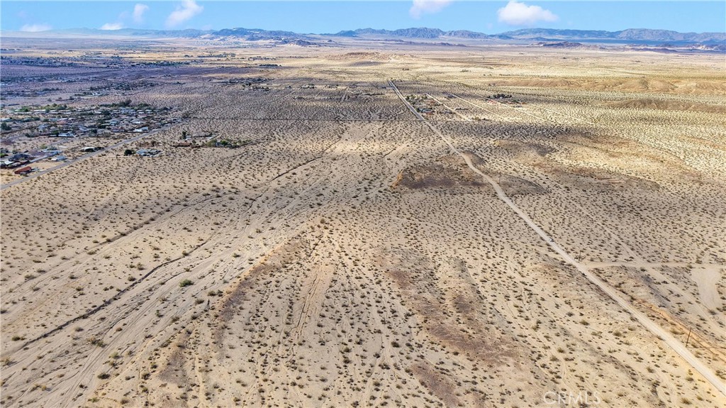 2 Baseline Road Twentynine Palms, CA 92277 - Photo 16 of 20 Gallery Image 16