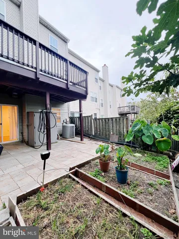 $2,925 | 6 Lazy Hollow Way, Gaithersburg, MD 20878