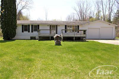1201 Chesaning Road Montrose, MI 48457 - Photo 1 of 17 20144252.JPG