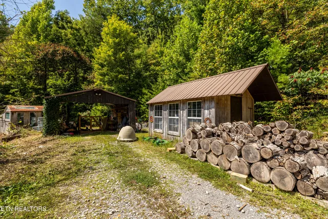$1,199,000 | 575 Ironsburg Road, Tellico Plains, TN 37385