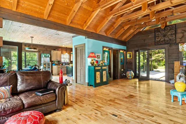 $1,199,000 | 575 Ironsburg Road, Tellico Plains, TN 37385