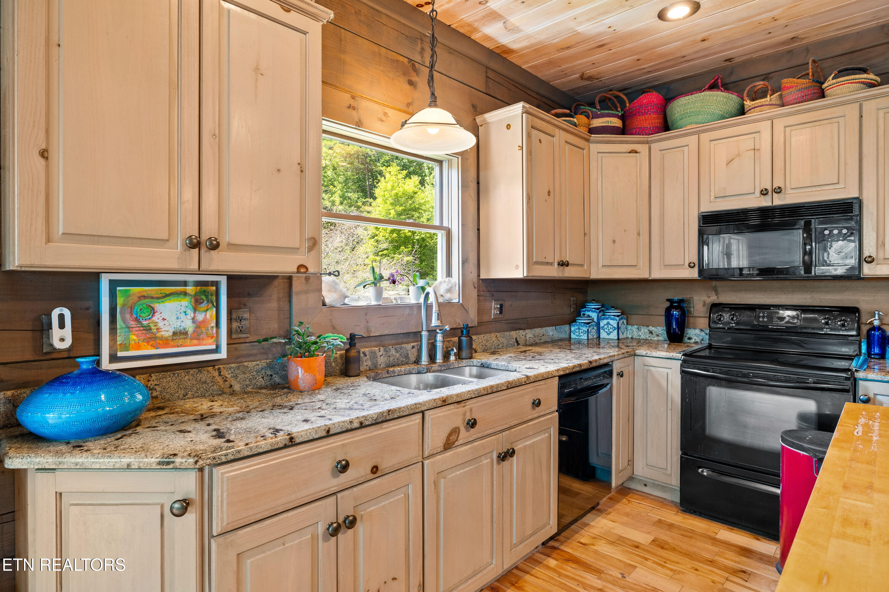 575 Ironsburg Road Tellico Plains, TN 37385 - Photo 10 of 60 575IronsburgRd-24