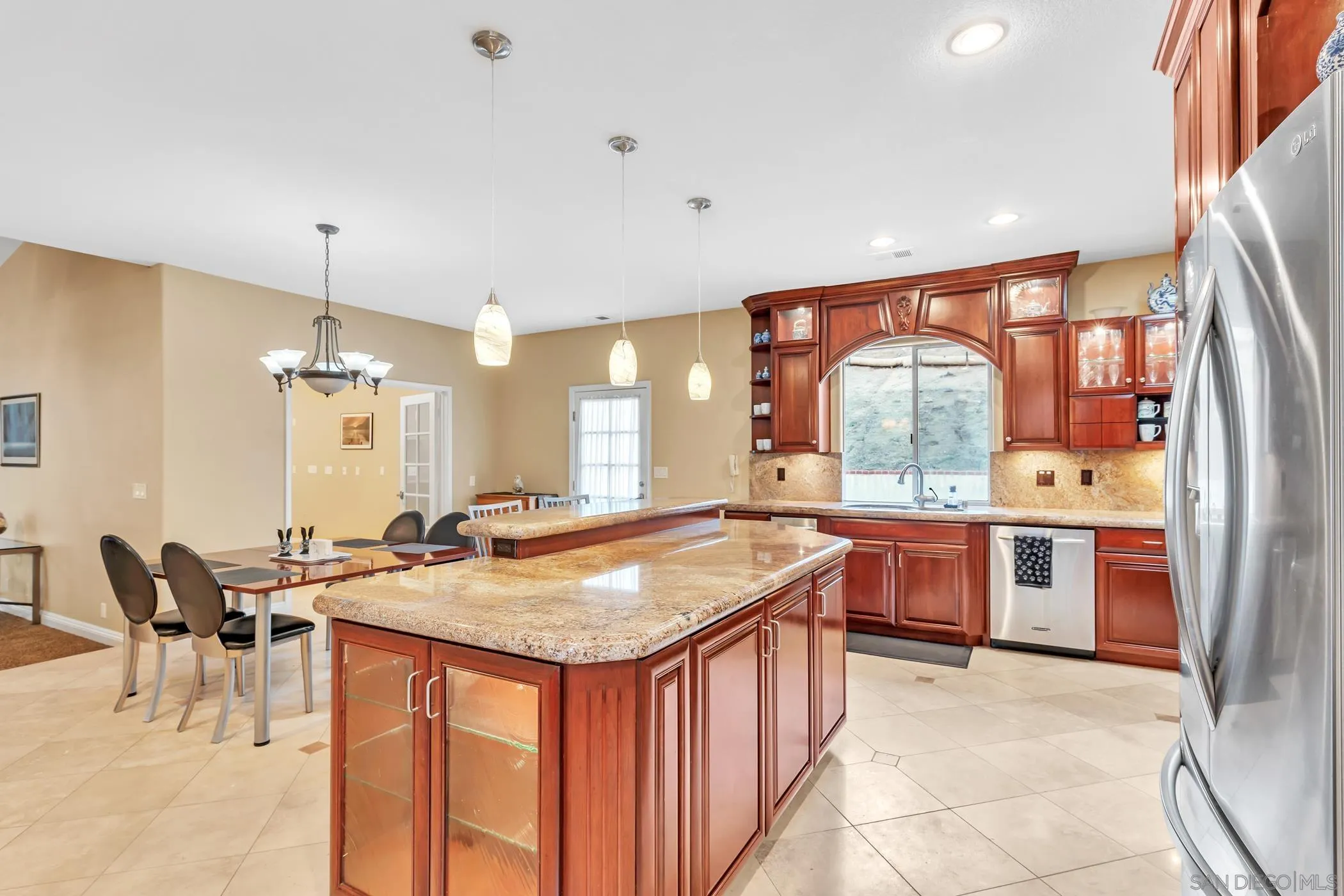 2389 Victoria Circle Alpine, CA 91901 - Photo 14 of 75