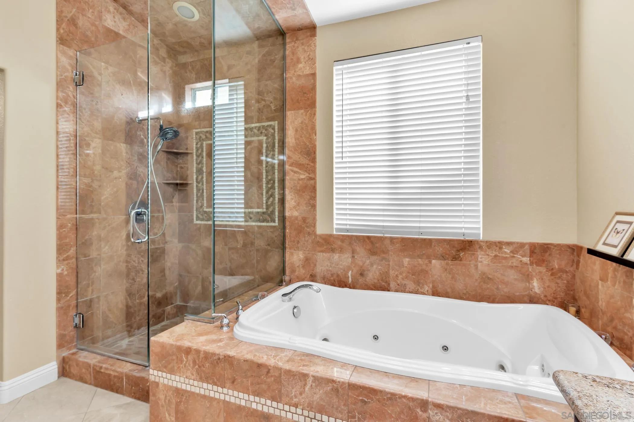2389 Victoria Circle Alpine, CA 91901 - Photo 25 of 75 a bathroom with a bathtub and shower