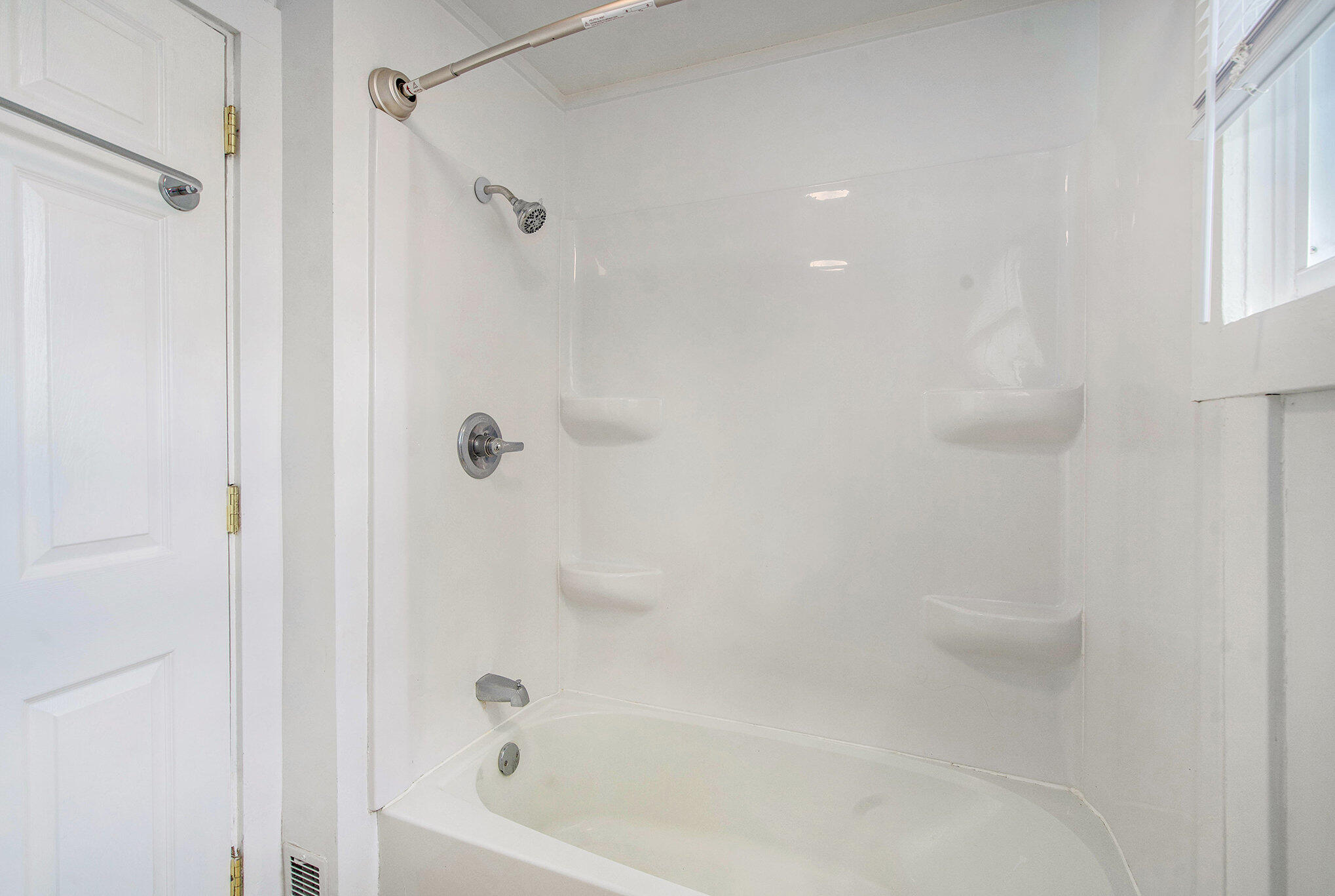 240 Stillwell Avenue Michigan Center, MI 49254 - Photo 19 of 26 021_dsc08180_324