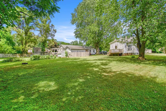 $160,000 | 240 Stillwell Avenue, Michigan Center, MI 49254