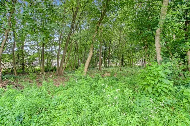 $160,000 | 240 Stillwell Avenue, Michigan Center, MI 49254