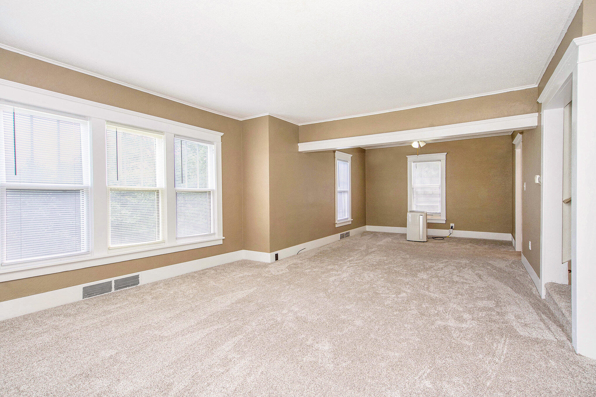 240 Stillwell Avenue Michigan Center, MI 49254 - Photo 7 of 26 009_dsc08186_887