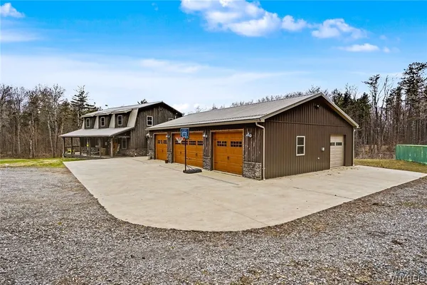 $579,900 | 4474 Townline Road, Yorkshire, NY 14042