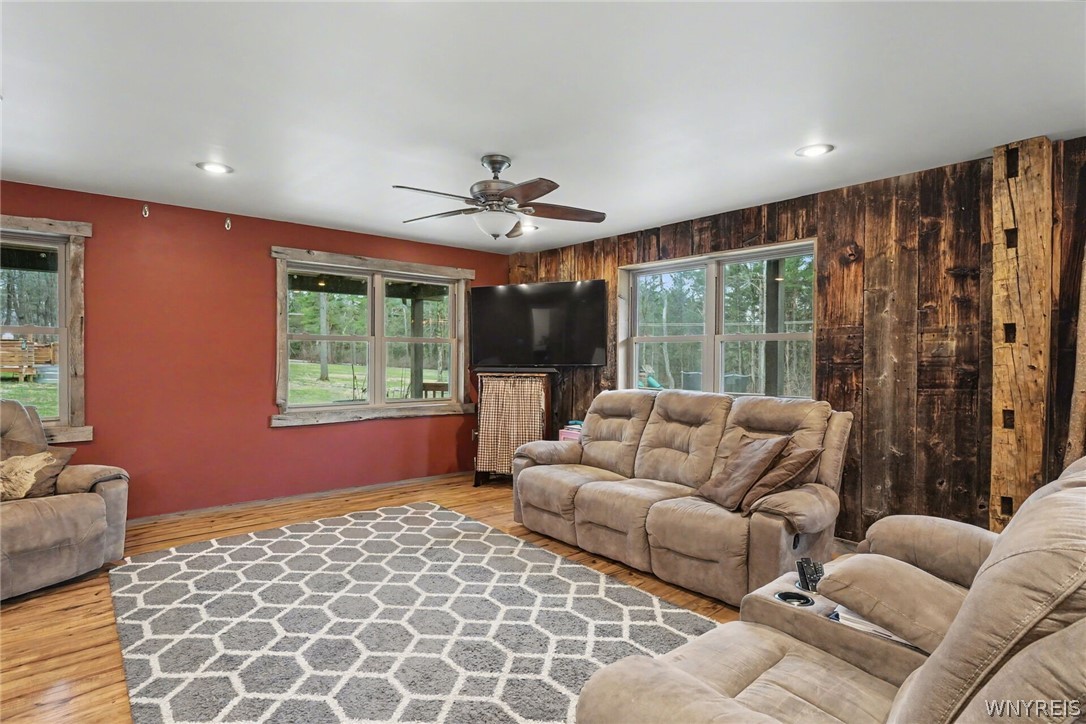 4474 Townline Road Yorkshire, NY 14042 - Photo 23 of 50 Living room