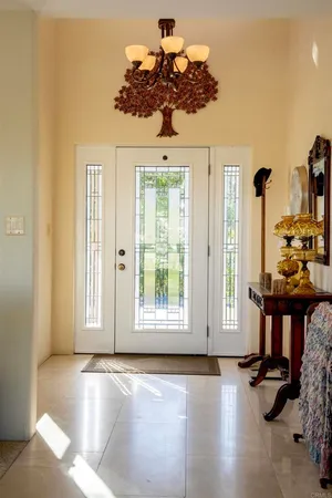 $1,199,000 | 969 Viletta Drive, Escondido, CA 92027