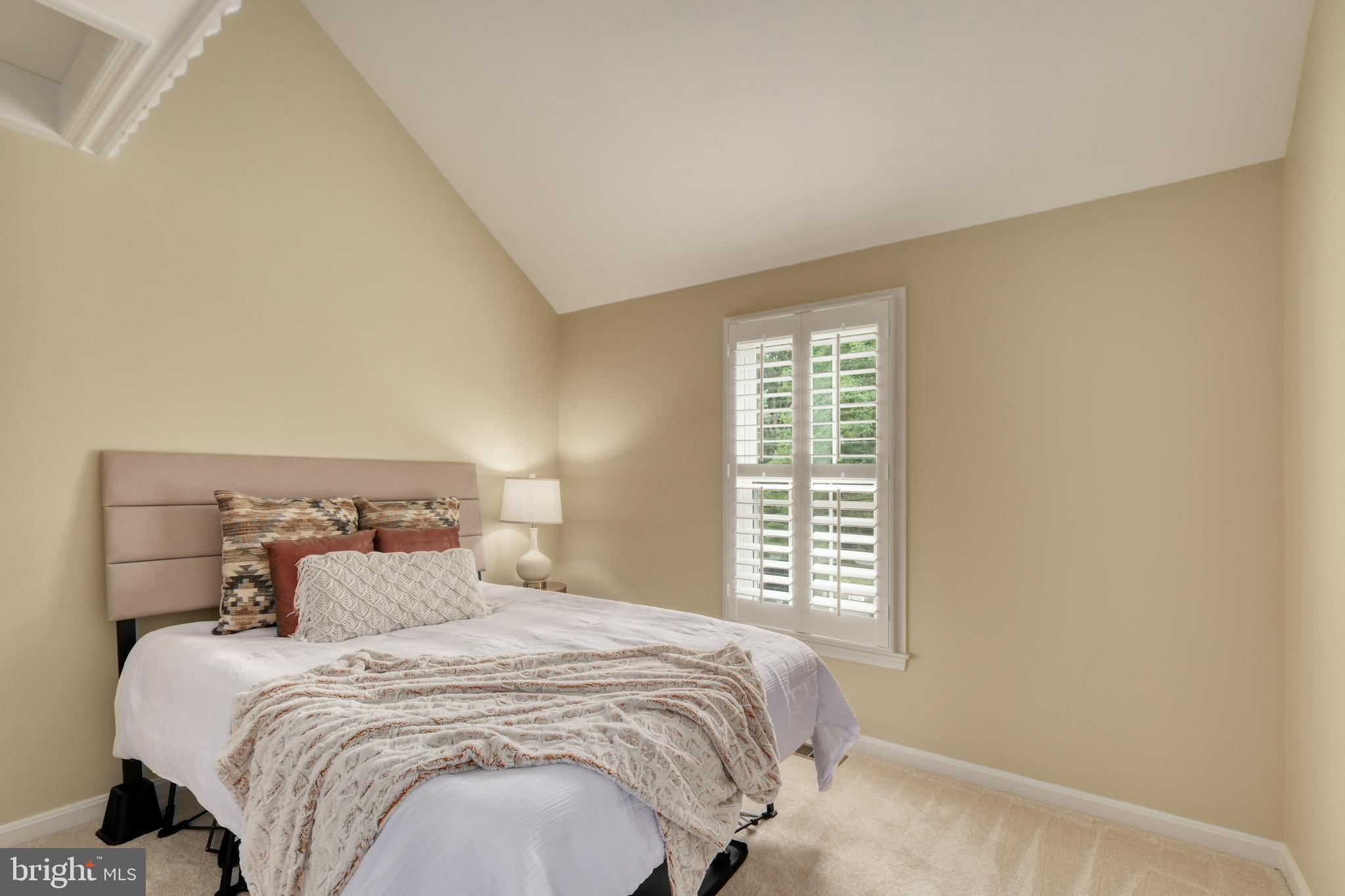 8174 Cliffview Avenue Springfield, VA 22153 - Photo 29 of 55 BR 2 w/new carpet and paint