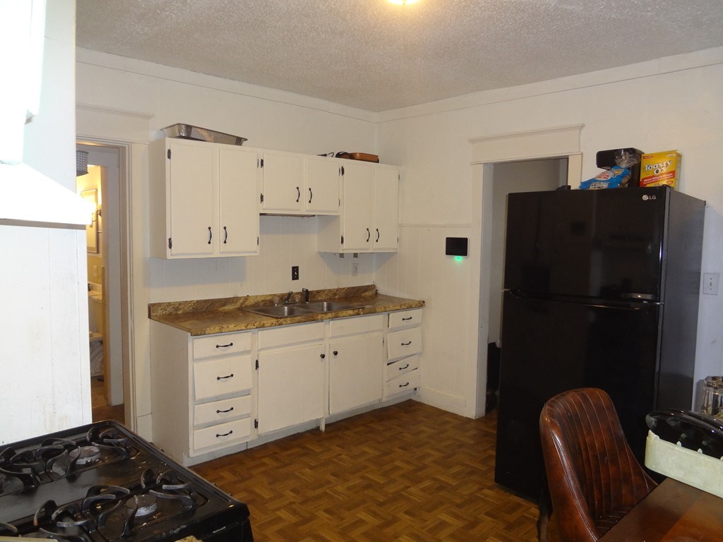 147 Leyfred Terrace Springfield, MA 01108 - Photo 8 of 15 Gallery Image 8