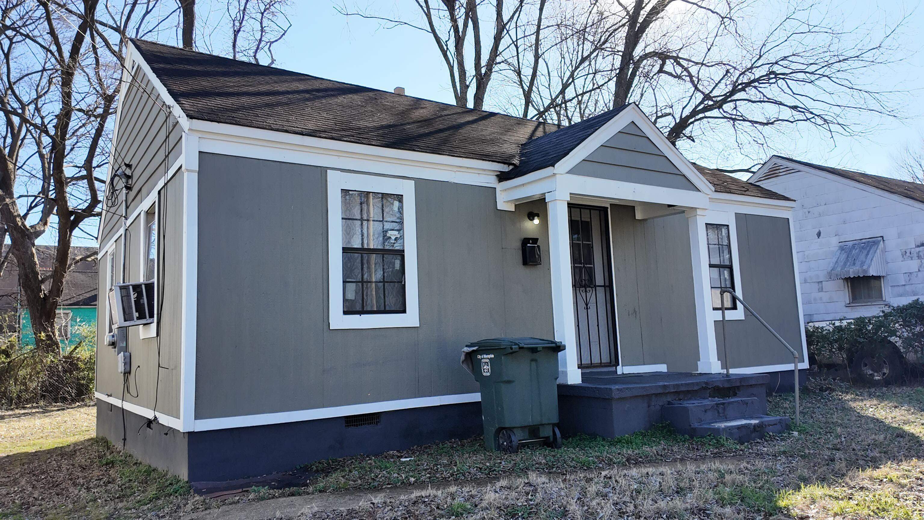 237 Modder Avenue Memphis, TN 38109 - Photo 5 of 19 a backyard of a house