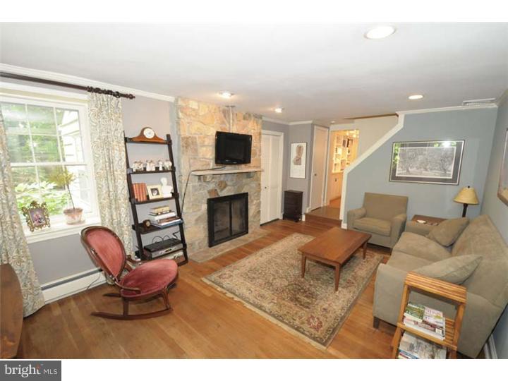 736 Hemlock Road Media, PA 19063 - Photo 7 of 25 Living Room