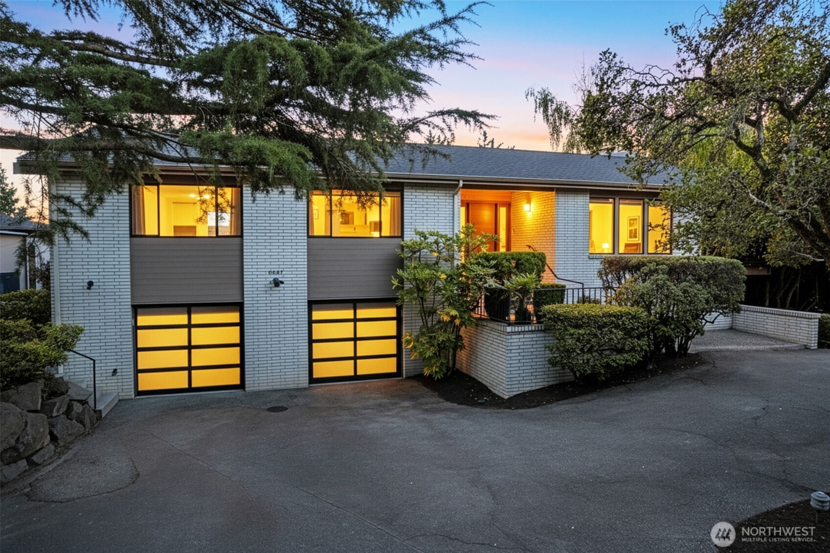 6667 Northeast Windermere Road Seattle, WA 98115 - Photo 40 of 40 a view of a house with swimming pool and sitting area