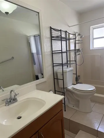 $3,500 | 9651 Sunset Strip, Sunrise, FL 33322