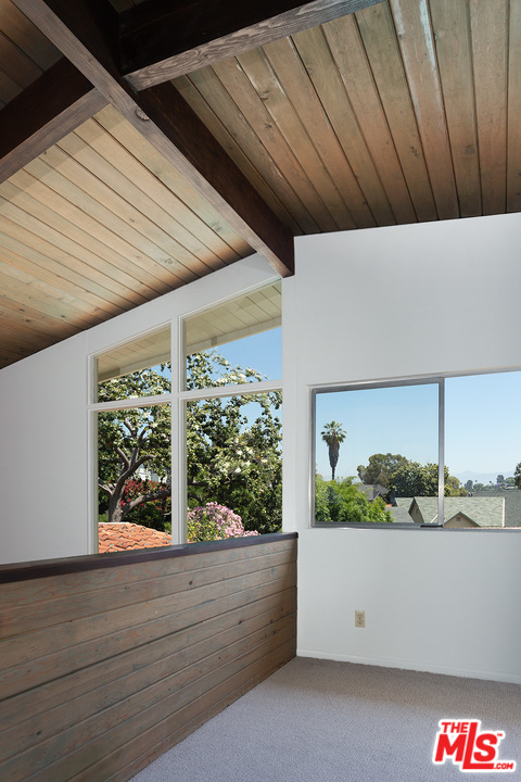 2116 Moreno Drive Los Angeles, CA 90039 - Photo 14 of 22 a view of a room