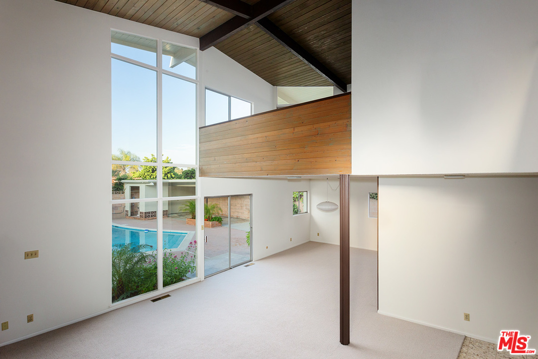 2116 Moreno Drive Los Angeles, CA 90039 - Photo 7 of 22