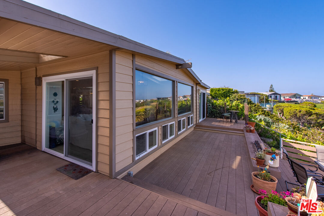 29500 Heathercliff Road, Unit 202 Malibu, CA 90265 - Photo 32 of 36 a view of a balcony