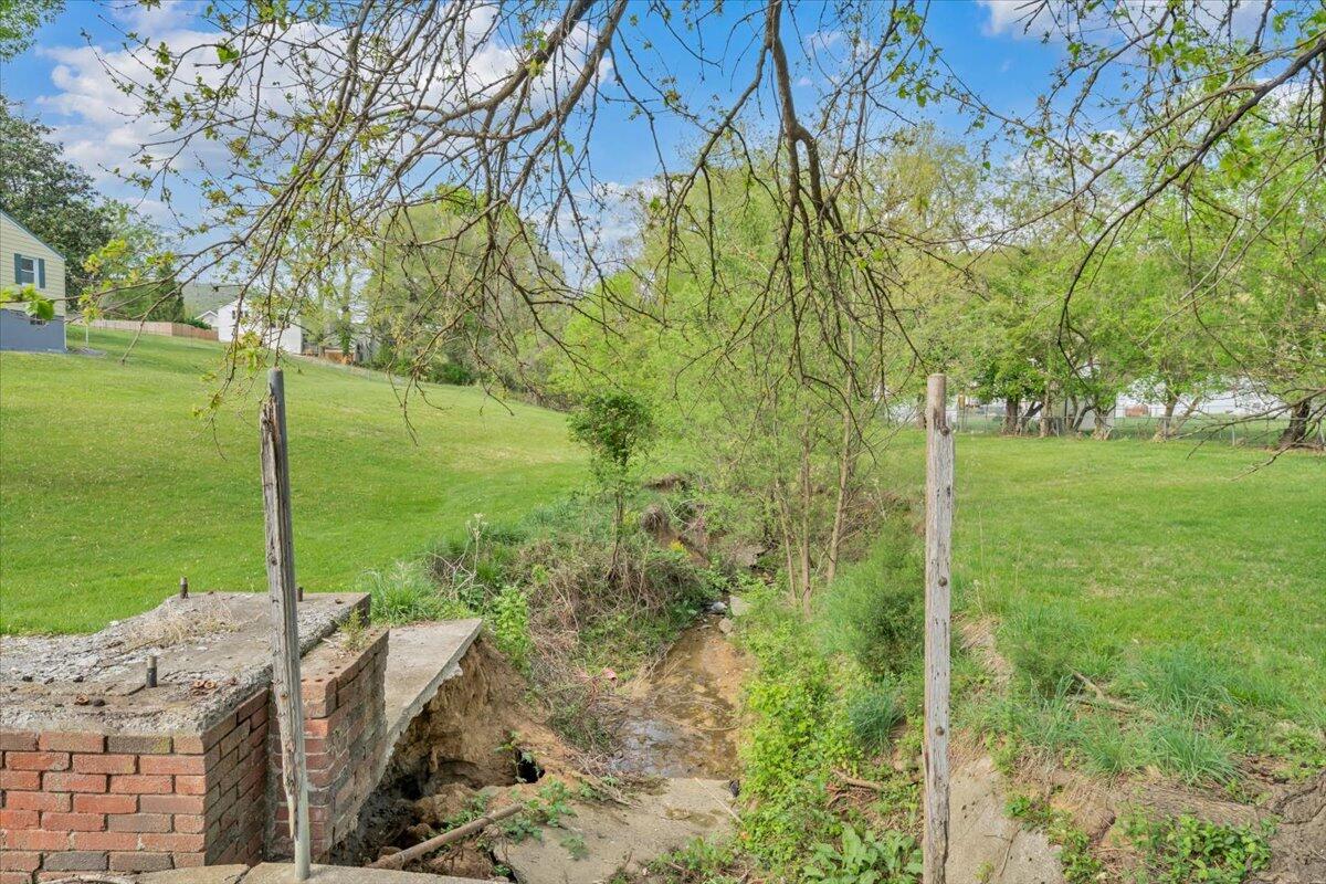 3302 Troxell Road Southeast Roanoke, VA 24014 - Photo 26 of 43 26-MIB04260