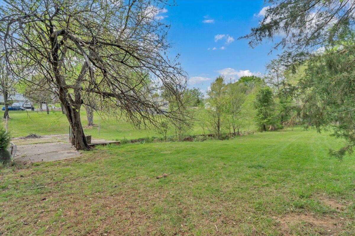 3302 Troxell Road Southeast Roanoke, VA 24014 - Photo 28 of 43 28-MIB04266