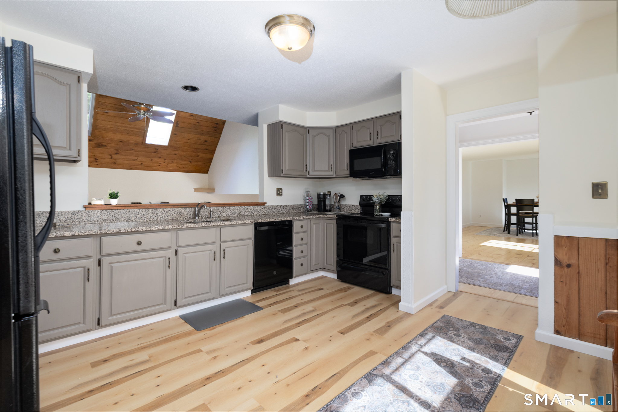 5 Pondside Place Cheshire, CT 06410 - Photo 6 of 40