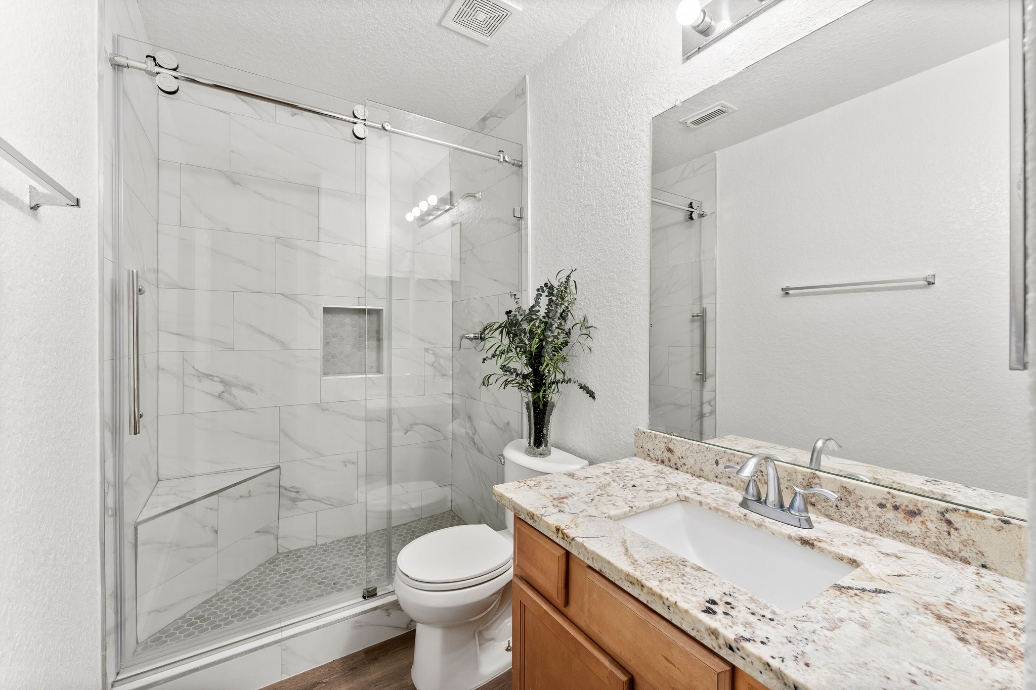 22014 Briarvine Court Spring, TX 77389 - Photo 8 of 43 Gallery Image 8