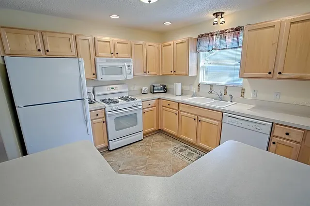 $2,325 | 769 Ansel Avenue, The Villages, FL 32162