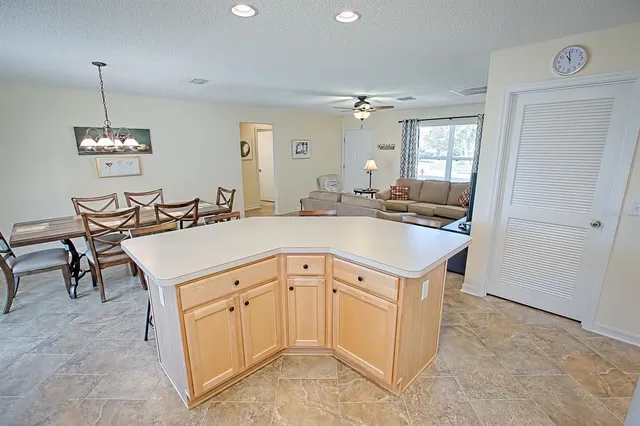 $2,325 | 769 Ansel Avenue, The Villages, FL 32162