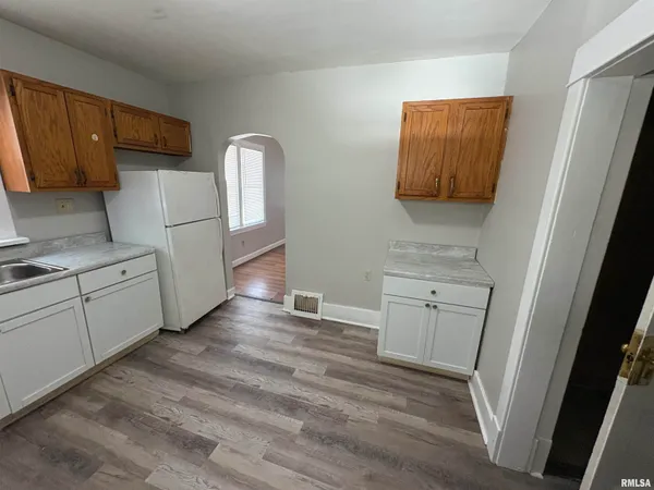 $1,049 | 2916 West Meidroth Street, Peoria, IL 61605