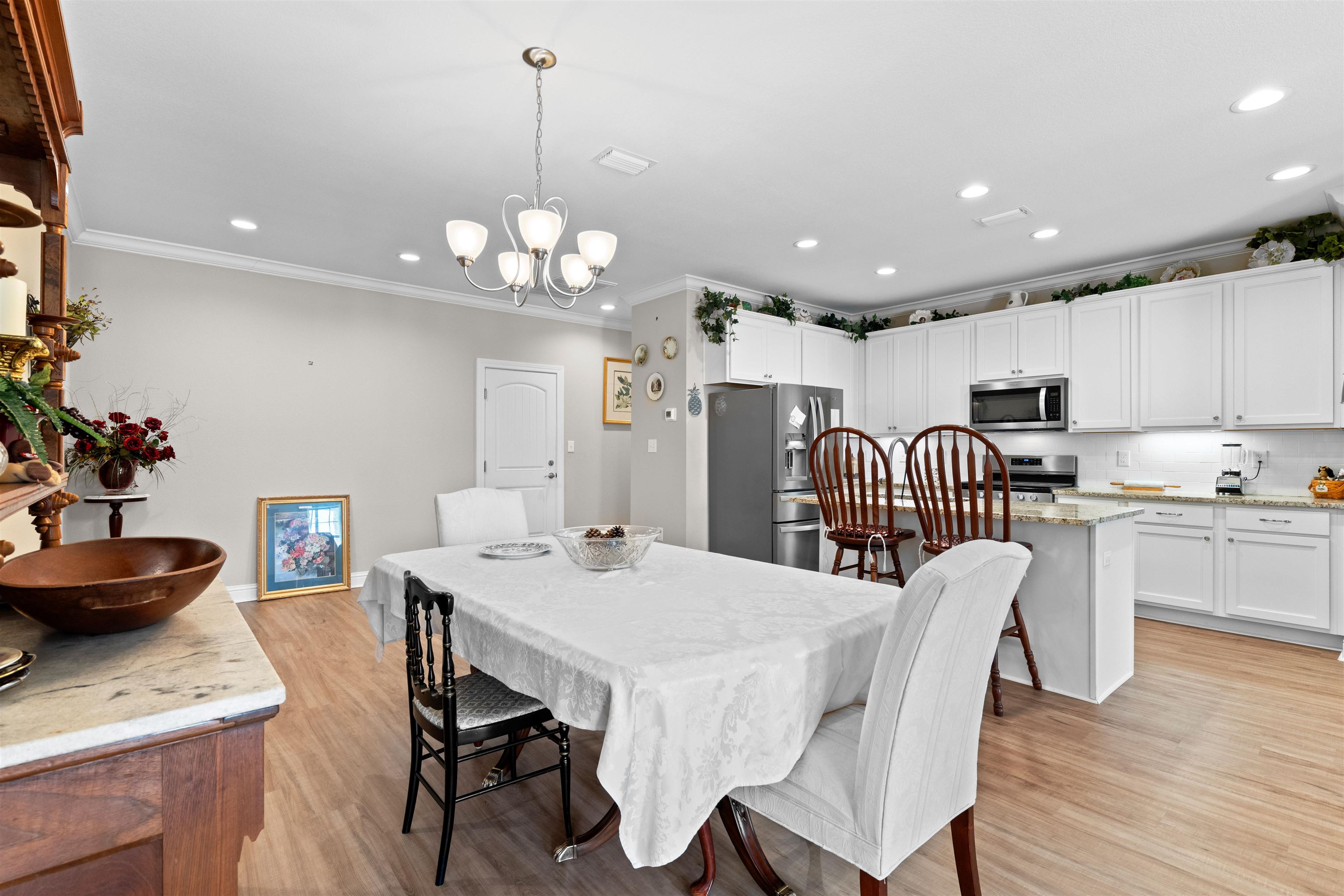 301 Holmes Avenue, Unit 301 Foley, AL 36535 - Photo 17 of 54 Dining Area