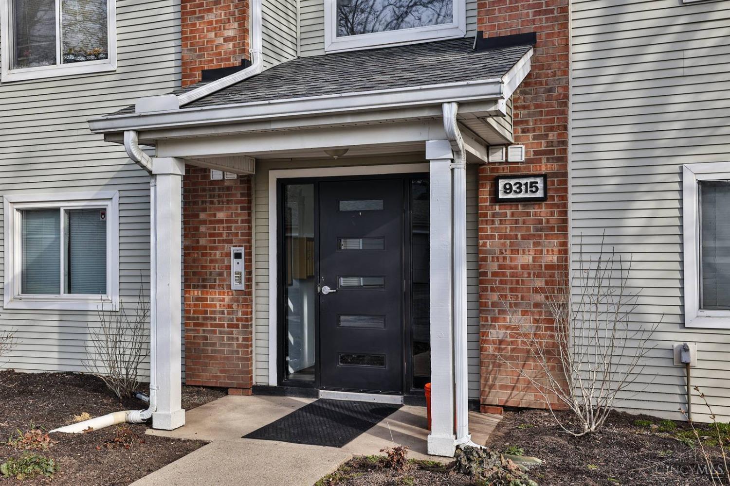 9315 Winton Road, Unit 7 Cincinnati, OH 45231 - Photo 3 of 28