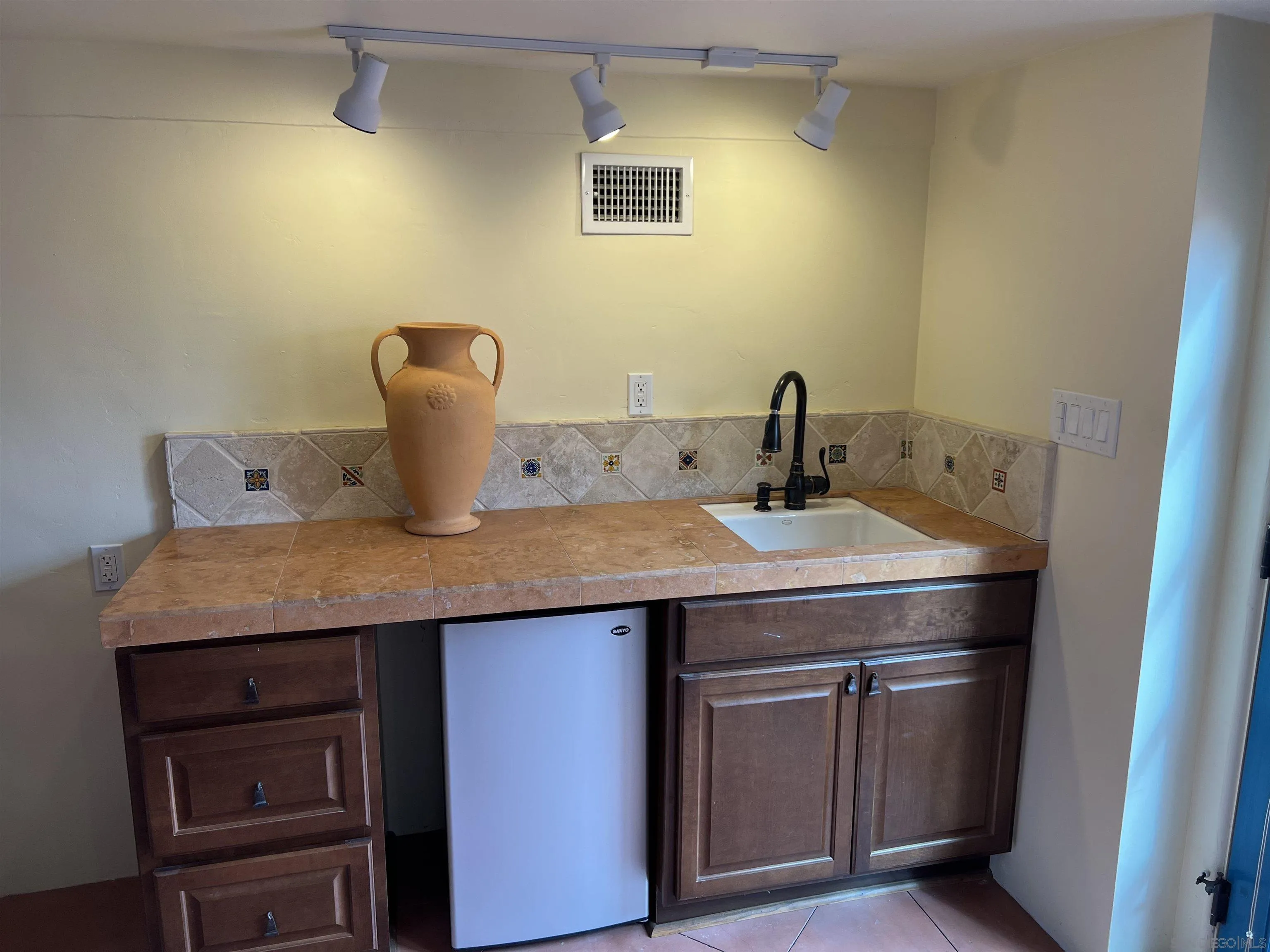 4196 Rochester Road San Diego, CA 92116 - Photo 33 of 72