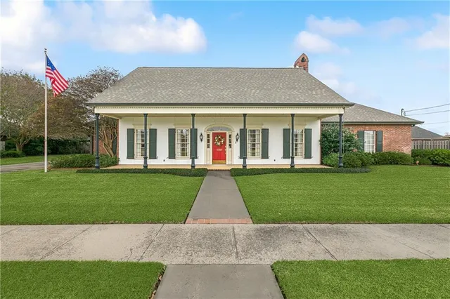 $775,500 | 1869 2nd Street, Lutcher, LA 70071