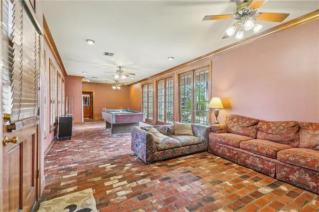 $775,500 | 1869 2nd Street, Lutcher, LA 70071