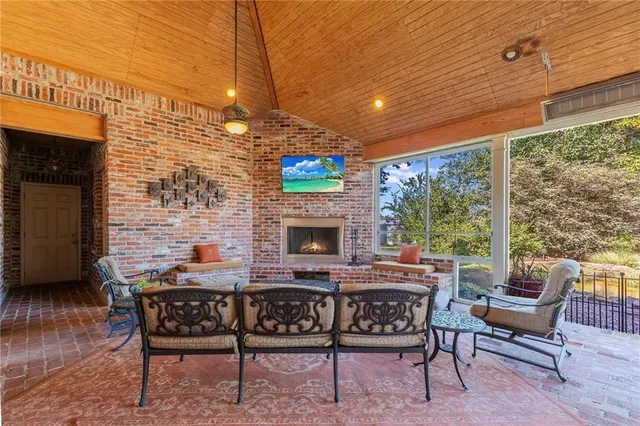 $775,500 | 1869 2nd Street, Lutcher, LA 70071