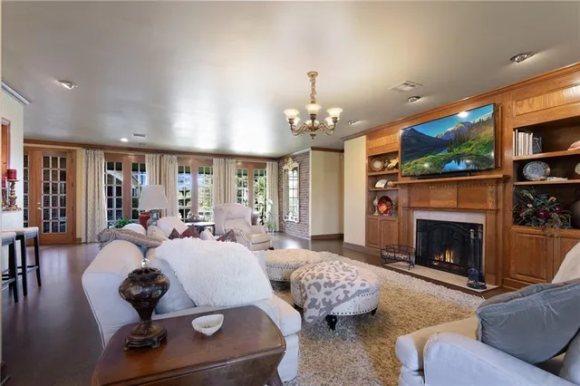 $775,500 | 1869 2nd Street, Lutcher, LA 70071